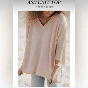 BNWOT CJLA Blush Ash Knot Top